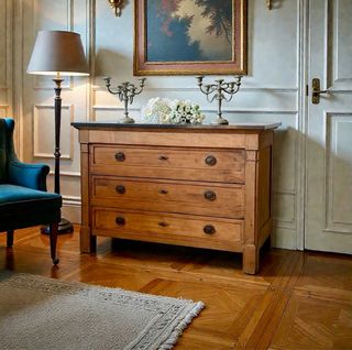Cómoda Imperio Madera Lavada