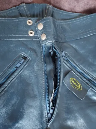 Pantalón de motorista de piel