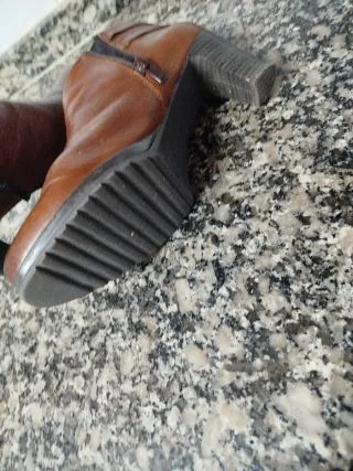 Botines marrones con hebillas