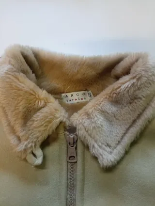 Cazadora mujer beige