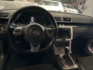 Volkswagen Passat CC 2011