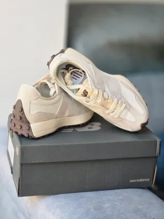 New Balance 327 Cuero Beige