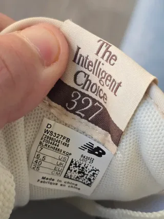 New Balance 327 Cuero Beige