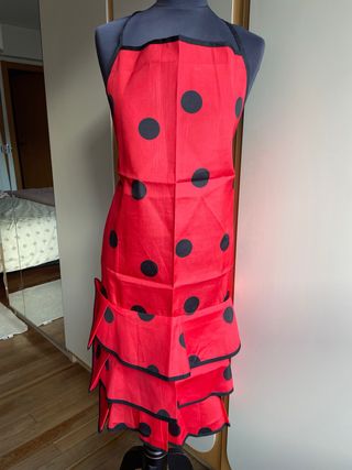 Mandil Flamenca Lunares Rojo y Negro delantal