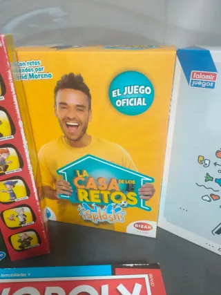 Lote de juegos de mesa y auriculares