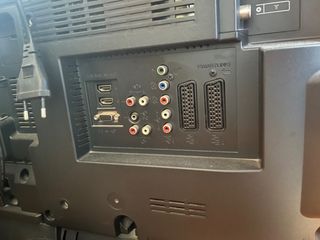 Televisión Sony Bravia Negra y Plateada