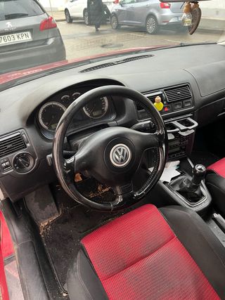 Volkswagen Golf 2003