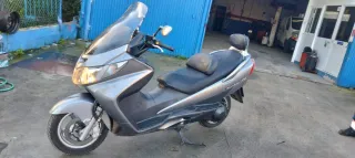 Suzuki Burgman Maxiscooter Automática 250cc
