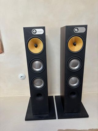Altavoces Bowers & Wilkins 683 Hi-Fi