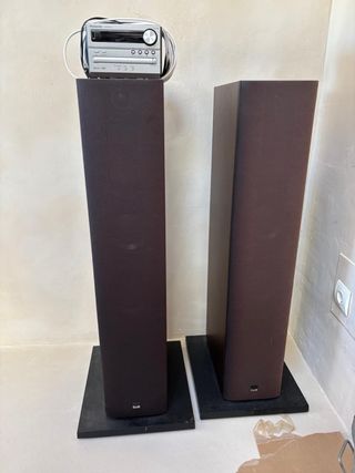 Altavoces Bowers & Wilkins 683 Hi-Fi