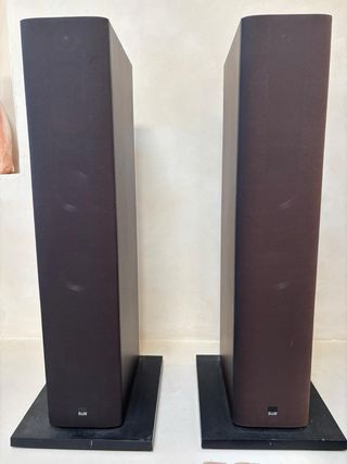 Altavoces Bowers & Wilkins 683 Hi-Fi