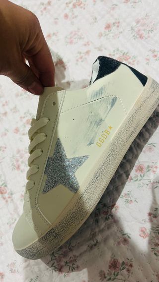 Zapatillas Blancas con Estrella Plateada