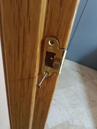 Puerta madera maciza con cristales