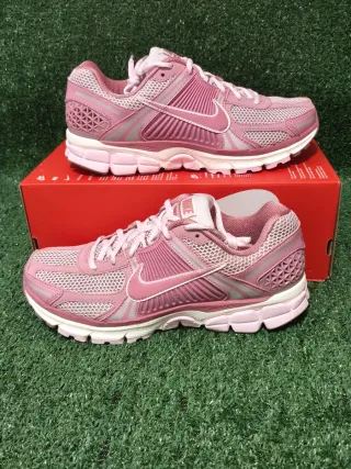 Nike Zoom Vomero 5 Talla 42.5