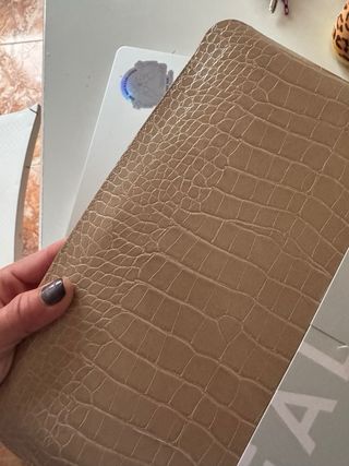 Funda portátil IDEAL OF SWEDEN 16 Croco