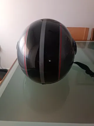 Casco Moto Negro con Visera