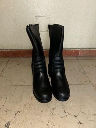 Botas de moto de piel talla 43 sin estrenar
