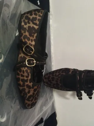 Bailarinas leopardo Parfois con hebillas