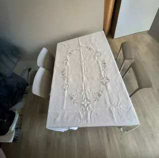 Tovaglia e 12 tovaglioli in lino antico