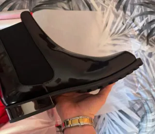 Zapatos Ferrari Chelsea Negros y Rojos