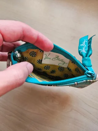 Monedero estampado floral azul y amarillo