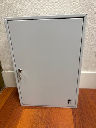 Armario de llaves metálico con plástico