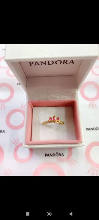 Anillo Pandora Lazo Rojo y Circonitas