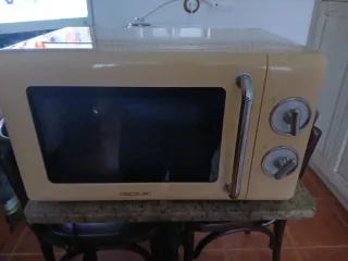 Microondas Cecotec Vintage Beige