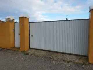 Puerta corredera garaje + peatonal