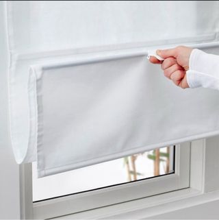 Estor blanco con barra incluida