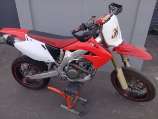 Honda CRF 450 supermotar último precio 1600.