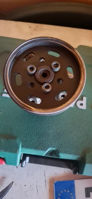 Bomba Dirección 1.9