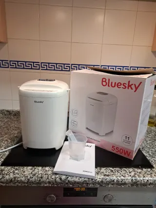 Panificadora Bluesky 550W