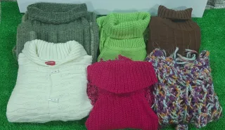 Ponchos de punto multicolor y rosa