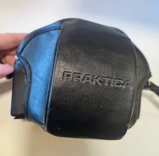 Cámara PRÁCTICA MTL3 + Teleobjetivo Vivitar