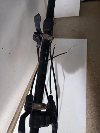 Manillar, palancas cambio y manetas bicicleta