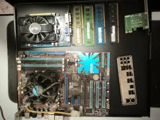 Placa Base ASUS y Componentes PC