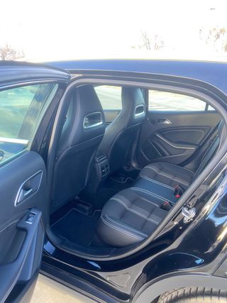 MERCEDES-BENZ Clase GLA 180 5p