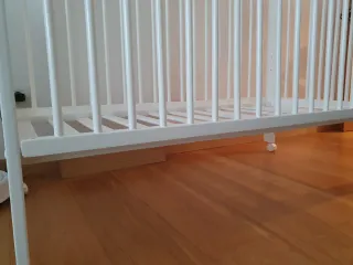 Cuna blanca para bebé