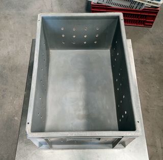 Cajas de Plástico Grises Perforadas 60x40x23,5cm