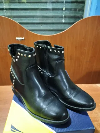 Stivaletti Wellspring n.40 con suola in gomma