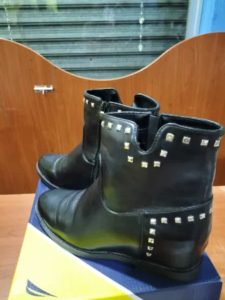 Stivaletti Wellspring n.40 con suola in gomma