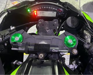 Kawasaki ZX10R 2018 Circuito - Öhlins KRT Akra
