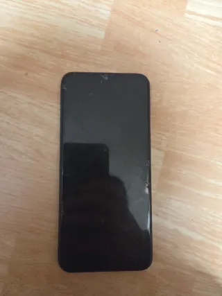 Redmi 10 5G con schermo rotto