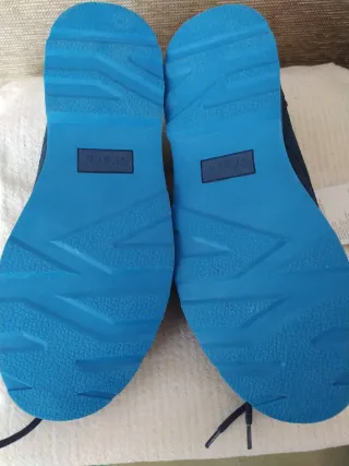Zapatos sin estrenar niño Sfera azul