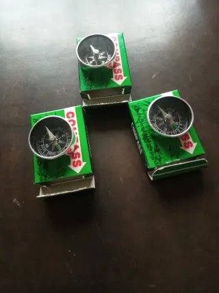 3 Brújulas de Bolsillo