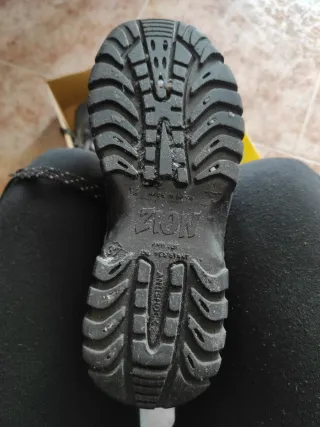 Calzado de seguridad negro