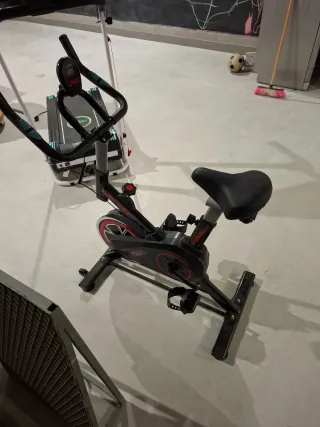 Bicicleta Spinning Sport Negra y Roja