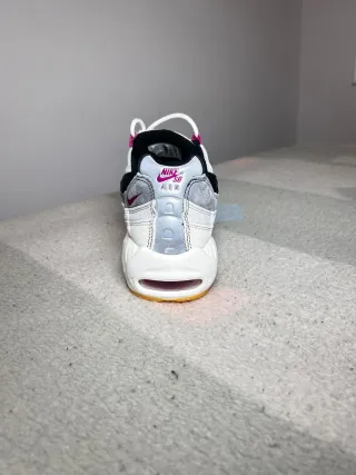 Nike Air Max 95 Summit White/Cactus Flower