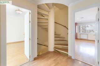 Casa adosada en venta en Bola de Oro - Serrallo en Granada